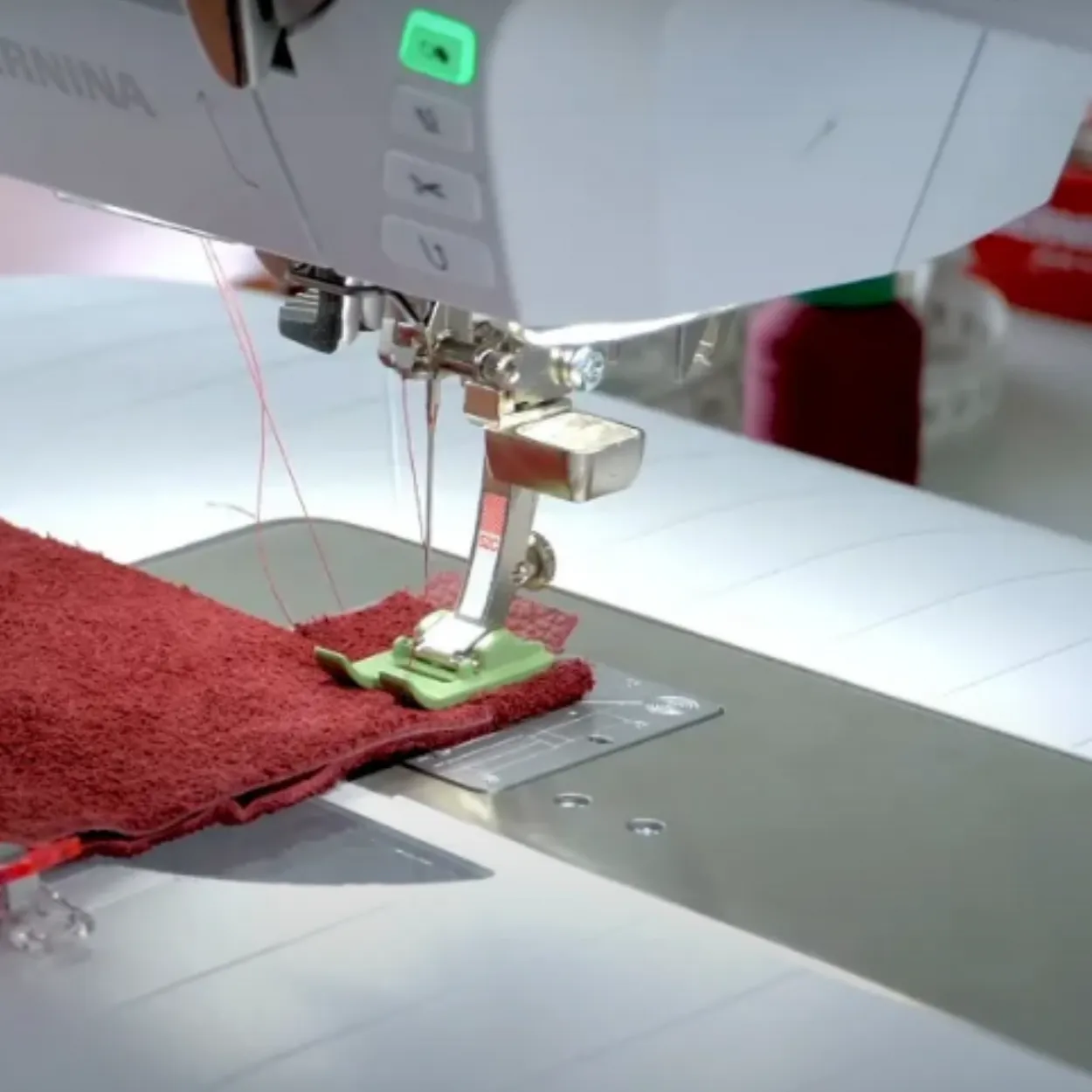 Bernina Foot 52 | Teflon Foot Non-stick