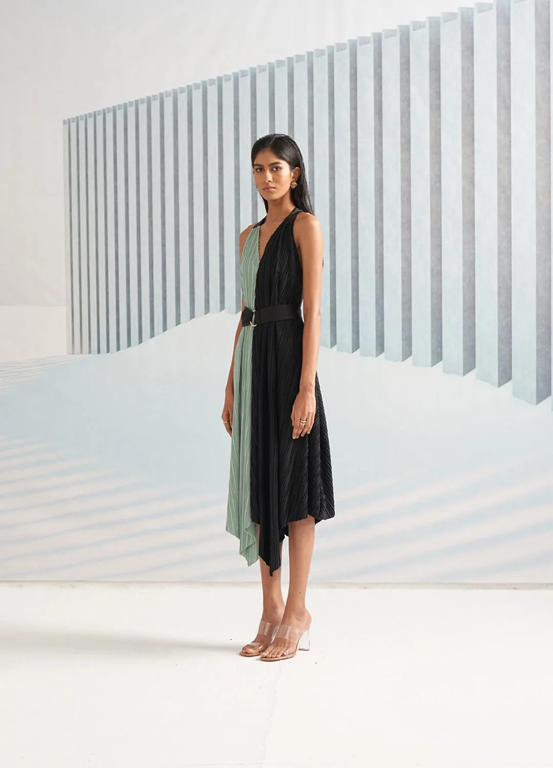 GREEN BLACK COLORBLOCK HALTER PARTY DRESS