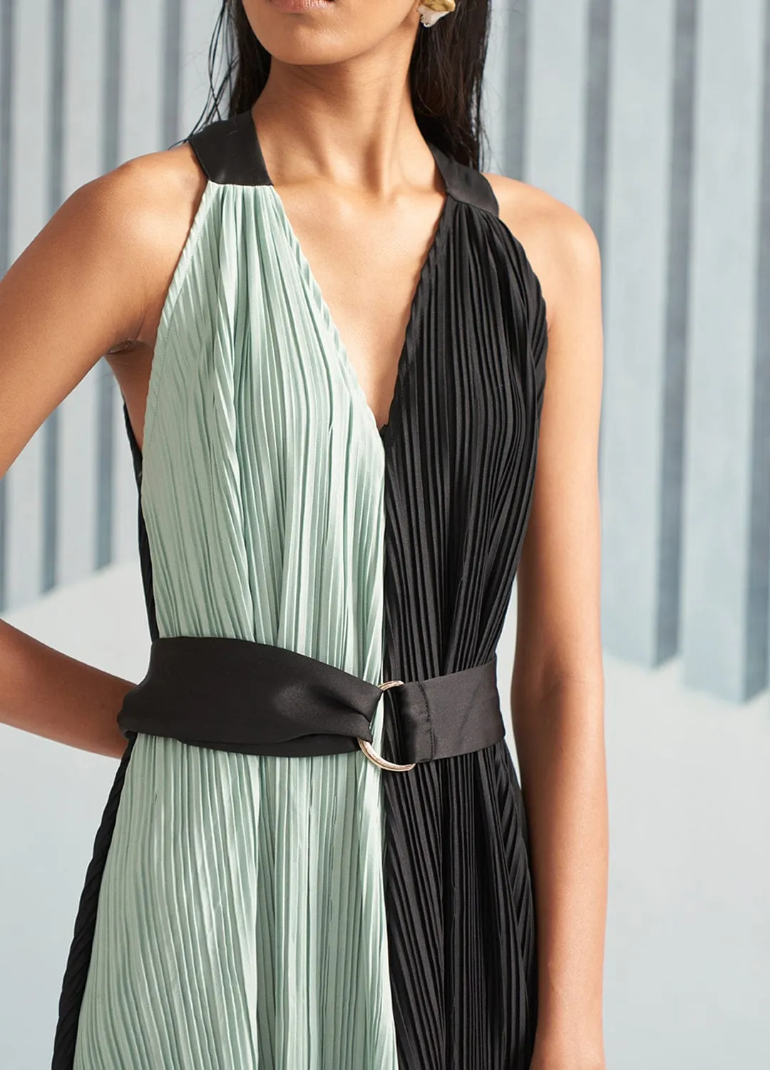 GREEN BLACK COLORBLOCK HALTER PARTY DRESS