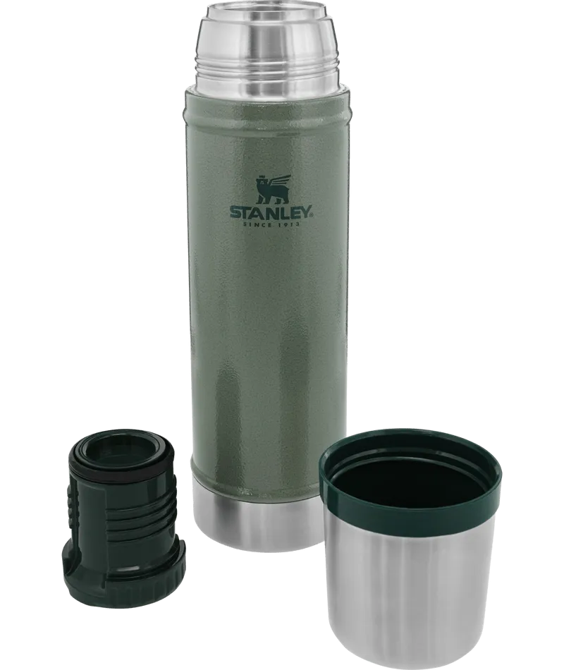 Stanley Classic Thermos 591 ml Classic Green - Compact Durability for On-the-Go